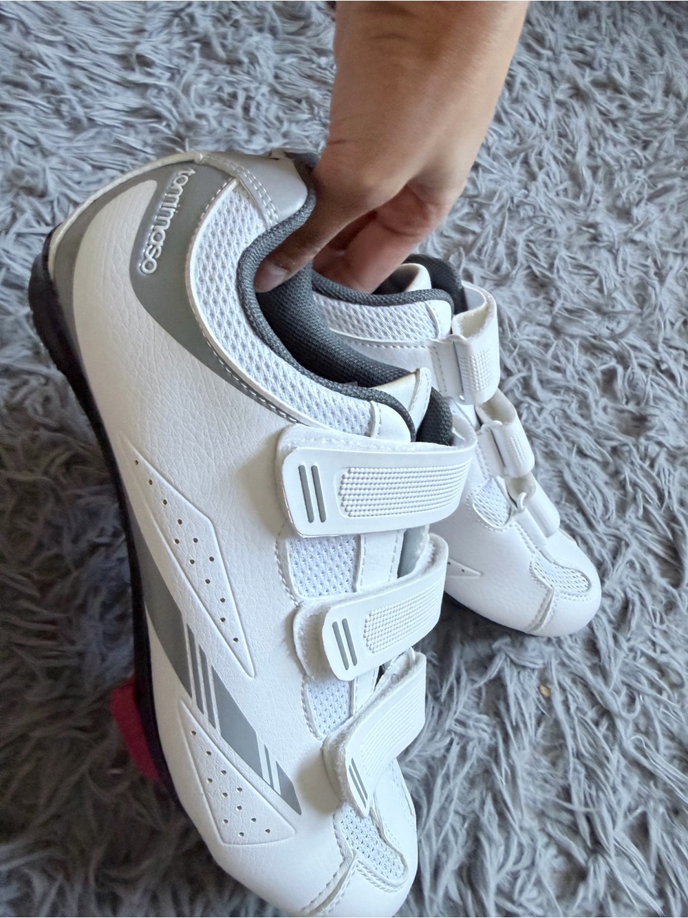Tommaso Road Cycling Shoes Size EU 39 with LOOK Delta Cleats